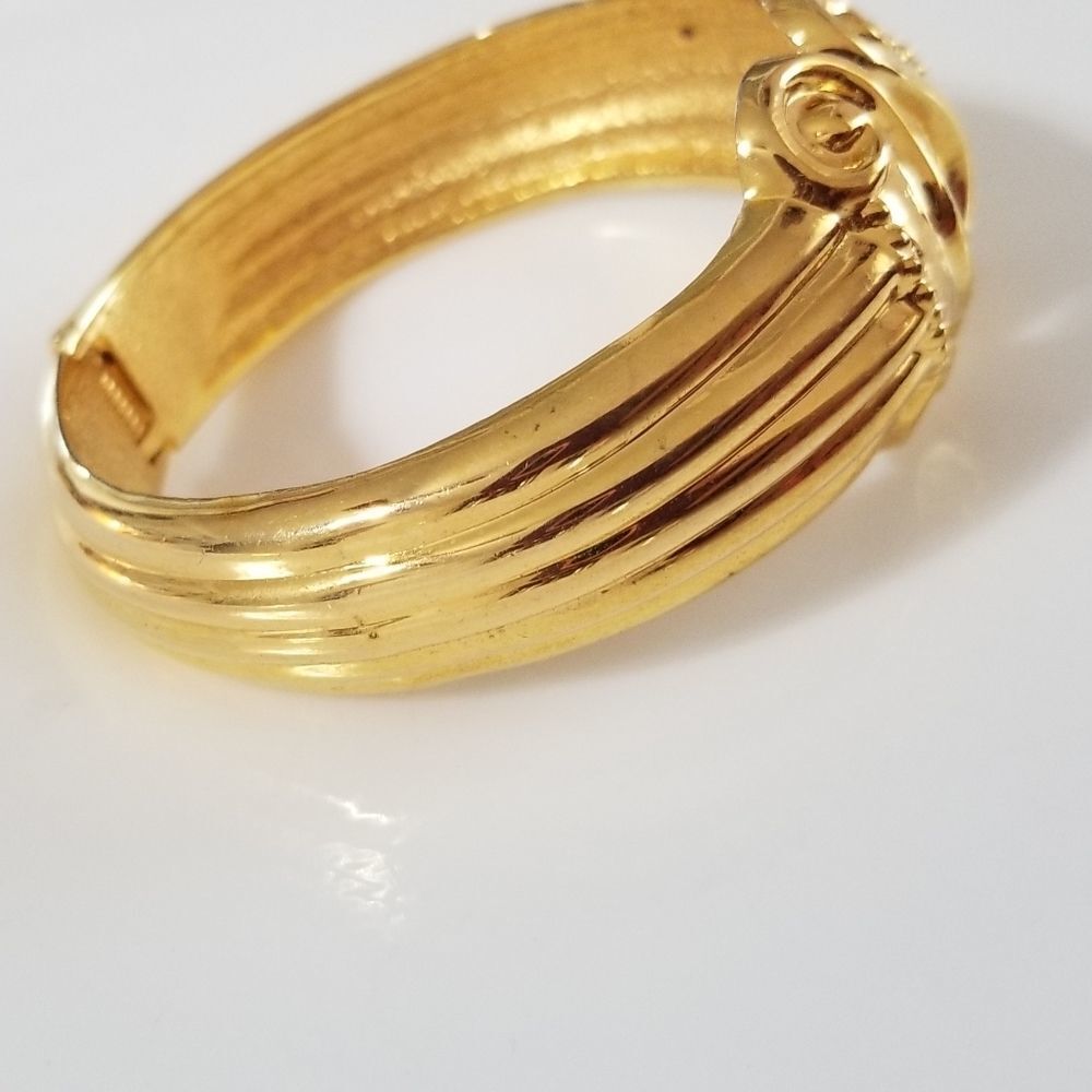 Clamper  Hinged Bangle - Picture 3 of 8